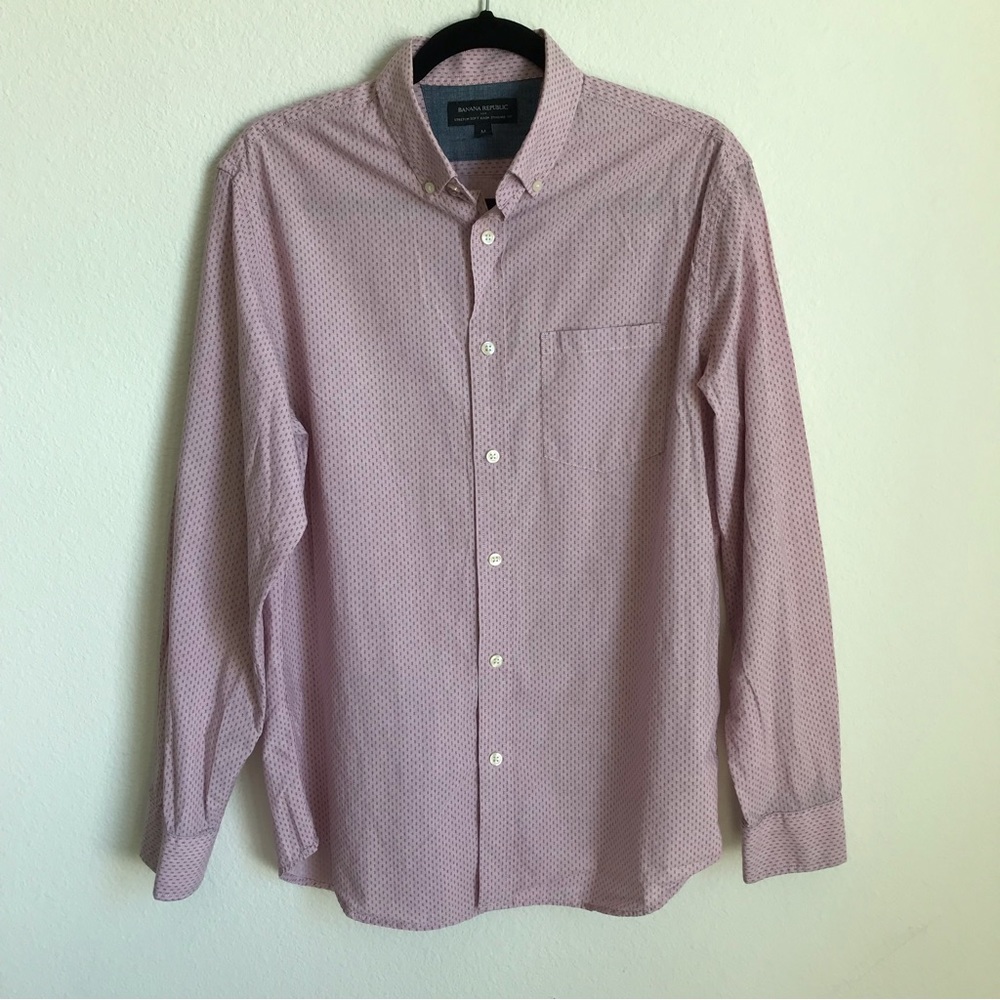 Banana Republic Factory Men's Pink with Red Dots size Medium